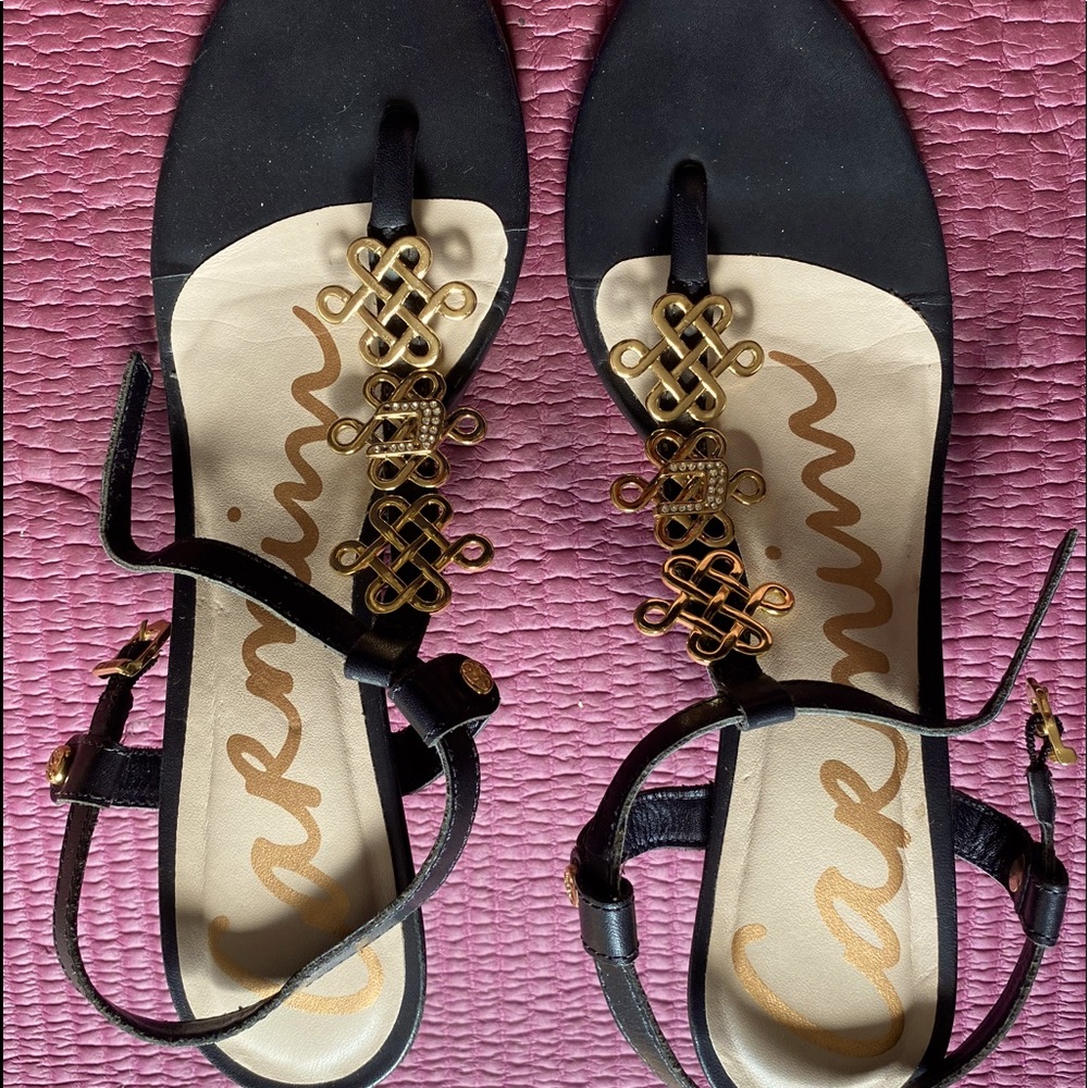 Carmin Sandals